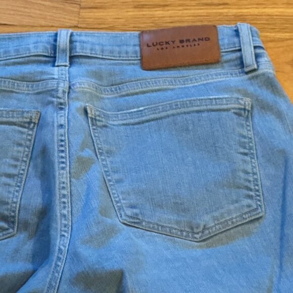 Lucky Brand Ava Jeans Women's Size 8/29A Mid Rise Crop Blue Denim Distressed - Picture 4 of 8